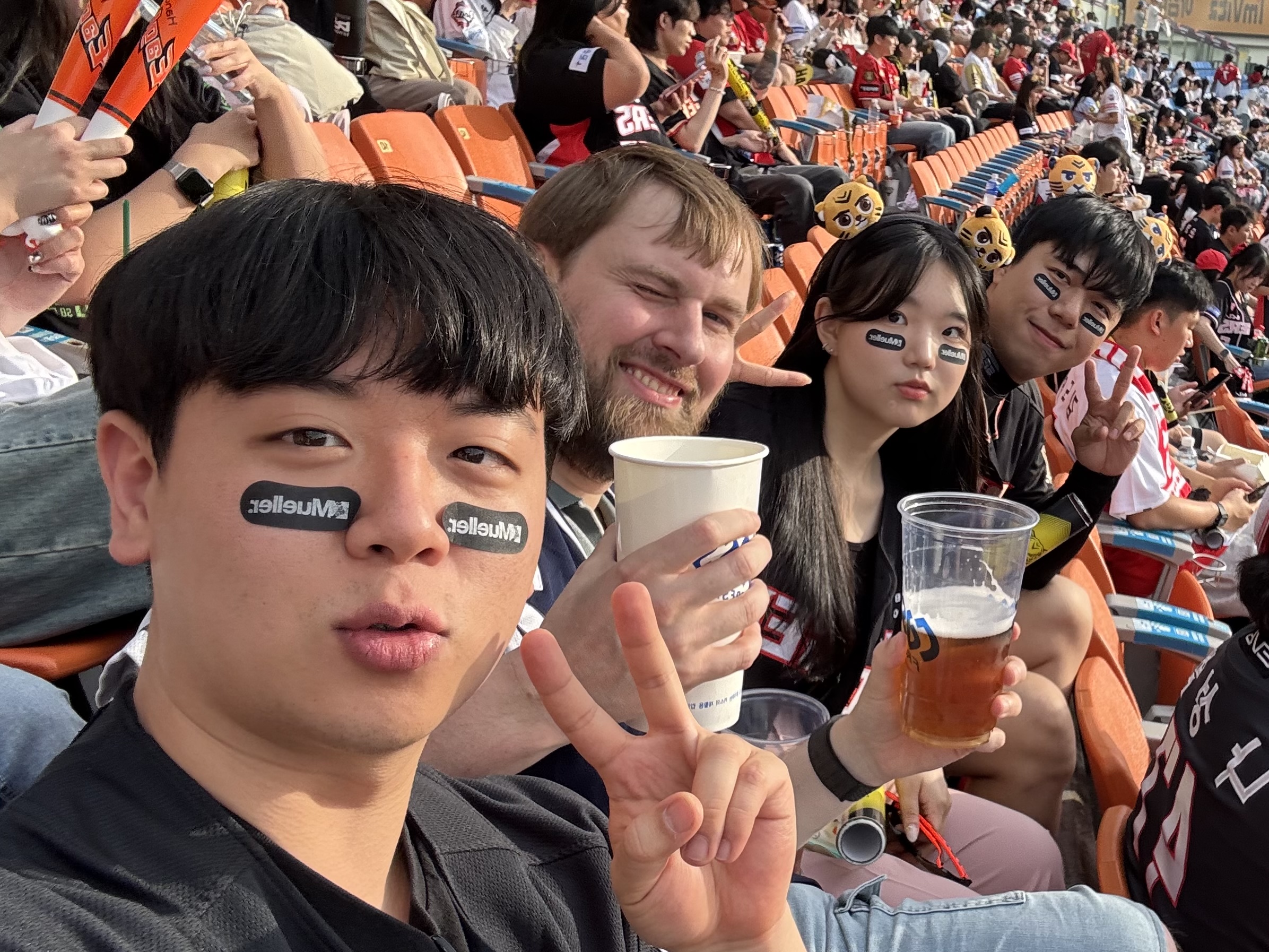 Watching a baseball game (2025.06)